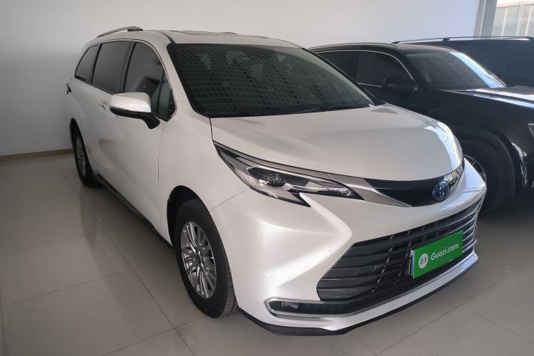 Used Toyota Sienna 2021 2.5L Hybrid Premium Edition

