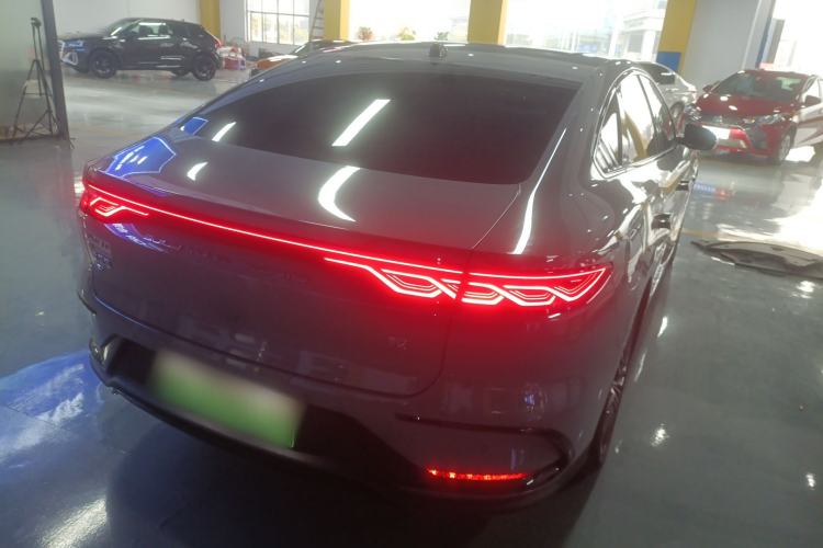 Used BYD Han 2025 EV with 701 km of Laser Radar-Enabled Intelligent Driving