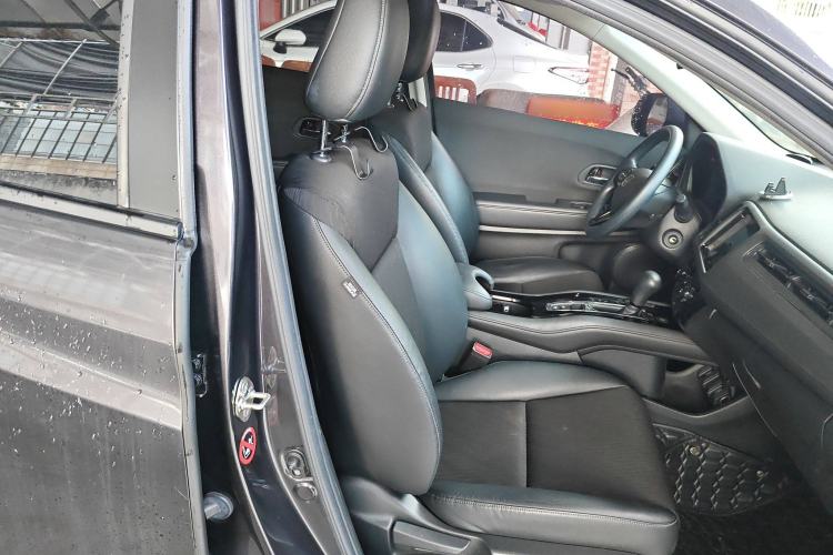 Used Honda Vezel 2020 1.5L CVT Pioneer Edition
