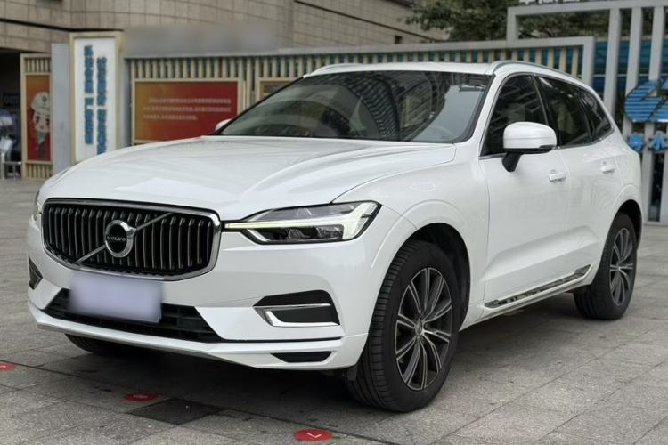 Used Volvo XC60 2019 T5 4x4 Zhiyuan Edition China VI Standard
