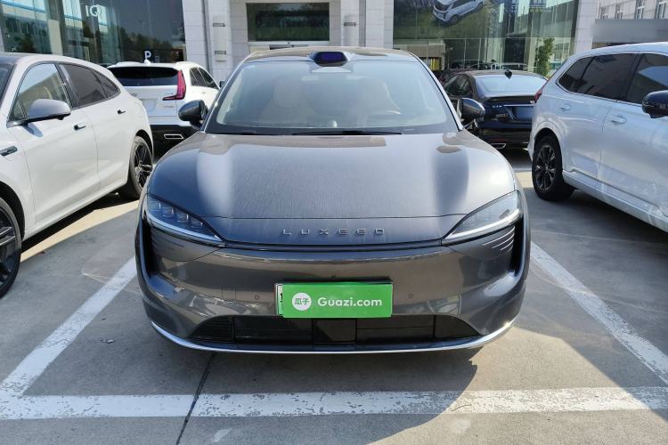 Used Hima Luxeed R7 2024 All-Electric 736 km Ultra