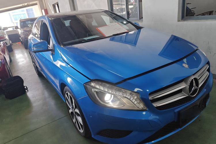 Used Mercedes-Benz A-Class 2015 A 200 Fashion Model
