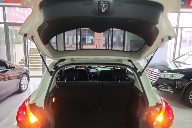 Used Nissan Tiida 2011 1.6L CVT Comfort Model
