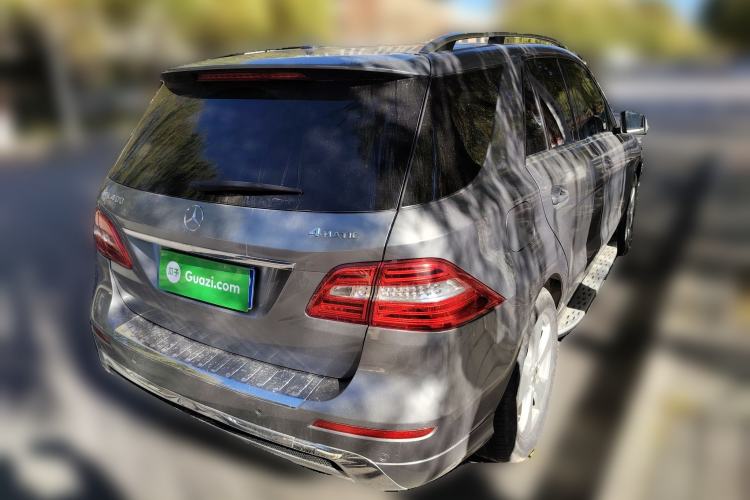 Used Mercedes-Benz M-Class 2014 ML 400 4MATIC Luxury Model
