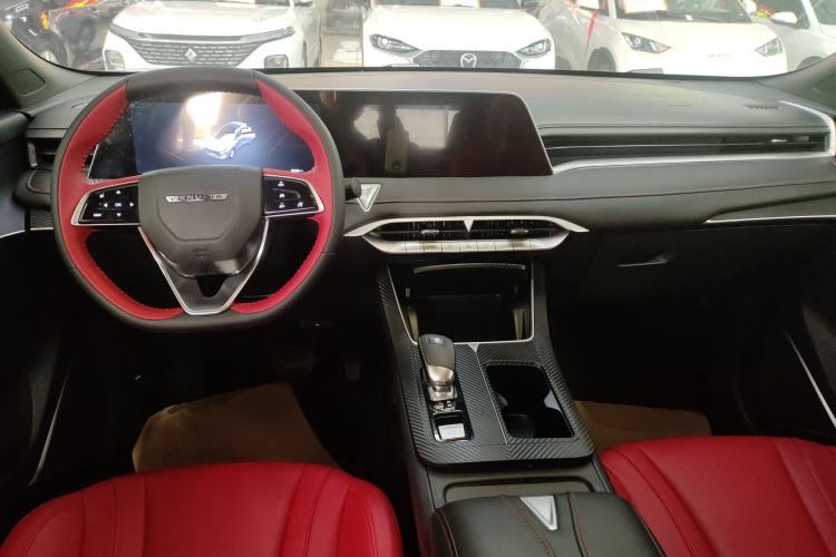 Used Venucia V 2022 260T Black Horse Edition · Idol