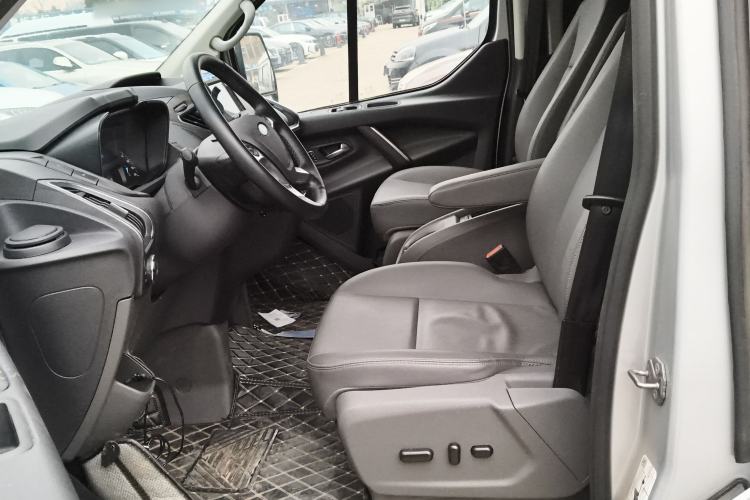 Used Ford Tourneo Custom 2020 Revised Version 2.0T Automatic – Elite Edition