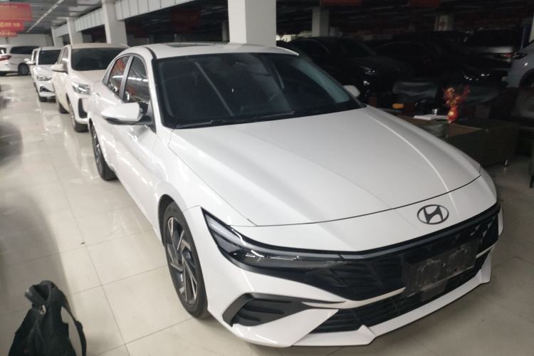 Used Hyundai Elantra 2023 1.5L CVT LUX Prestige Edition