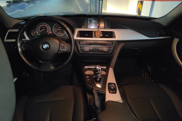 TDK.VehicleDetails.img