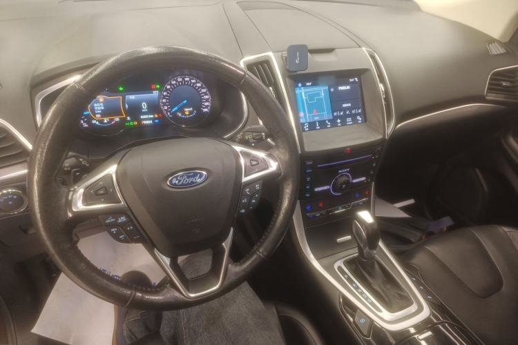 Used Ford Edge 2016 EcoBoost 245 Four-Wheel Drive Titanium 7-Seater
