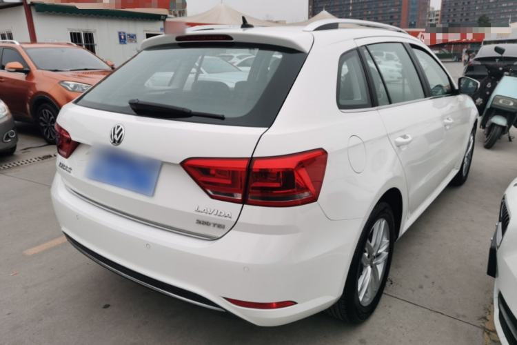 Used Volkswagen Gran Lavida 2017 230TSI DSG Comfort Edition
