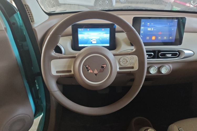 Used Wuling Hongguang MINIEV 2025 Four-Door Version Premium Edition
