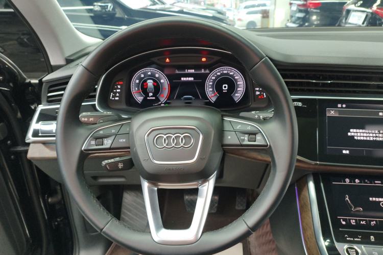 Used Audi Q7 2021 55 TFSI quattro S line Sport model