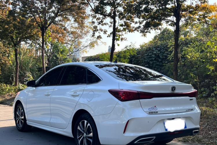 Used Changan Eado 2023 Changan Edition PLUS Blue Whale NE 1.4T GDI DCT Prestige Version
