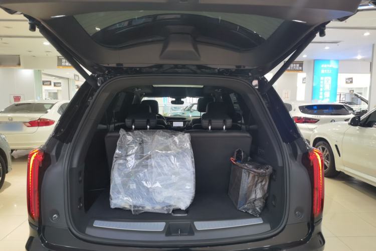 Used Cadillac XT6 2021 2.0T Six-Seater Four-Wheel-Drive Luxury Version