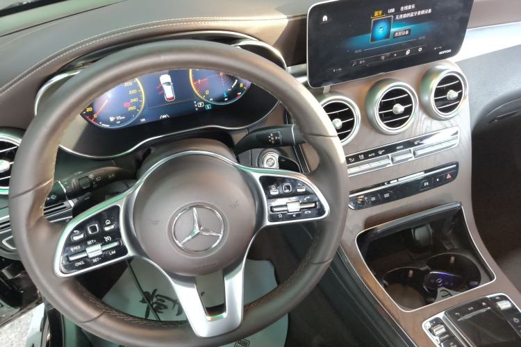 Used Mercedes-Benz GLC 2020 GLC 300 L 4MATIC Dynamic Edition
