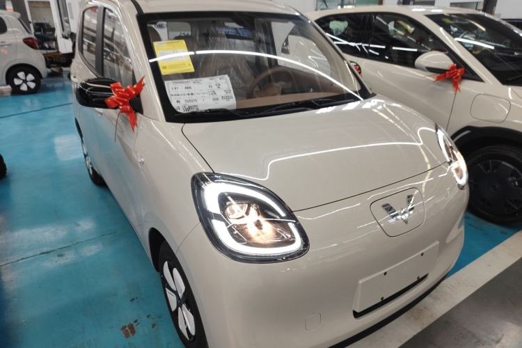 Used Wuling Hongguang MINIEV 2025 Four-Door Version Advanced Edition
