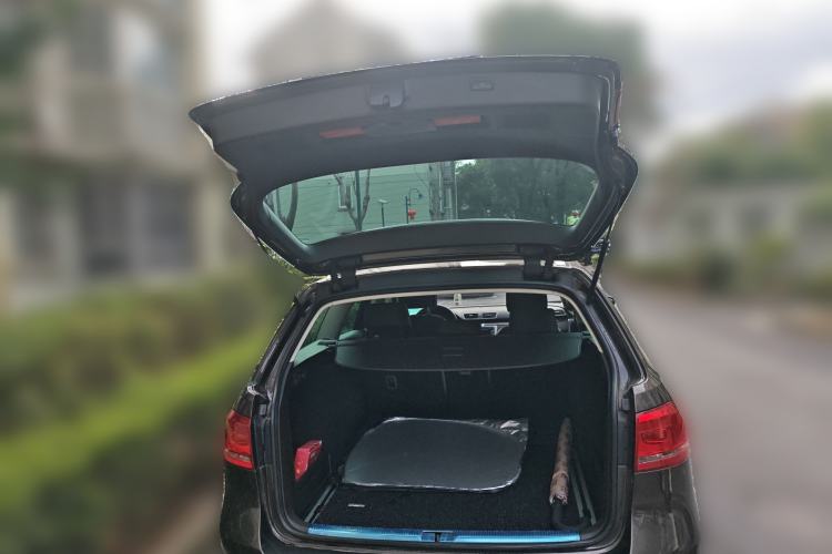 Used Volkswagen Magotan (Import) 2012 Travel Edition 2.0 TSI Comfort Version