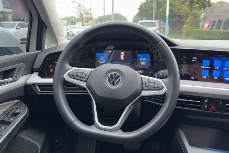 Used Volkswagen Golf 2023 Facelift 280TSI DSG Pro
