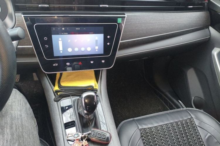 Used Venucia D60 2023 PLUS 1.6L XL CVT Yue Ling Edition
