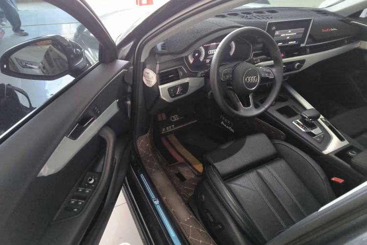 Used Audi A4L 2022 40 TFSI Fashion Dynamic Model
