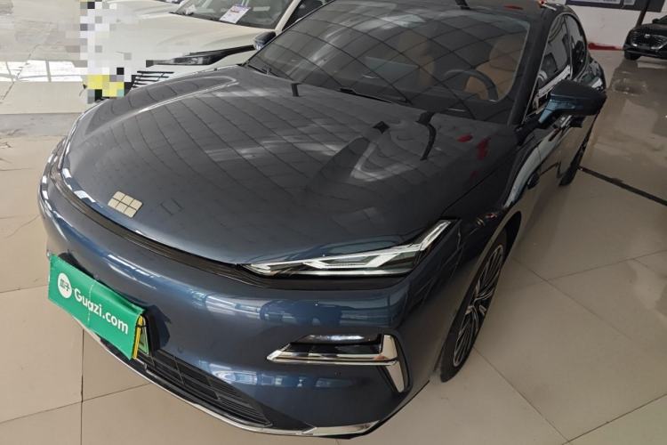 Used Geely Galaxy Galaxy 8 2025 130km EM-P Exploration Edition