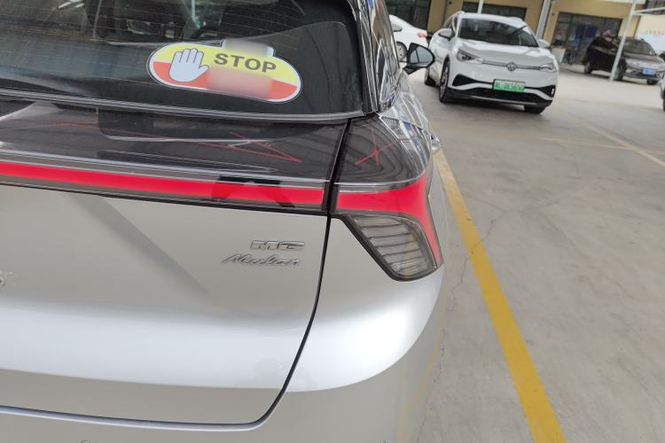 Used MG 4 EV 2022 520 km Flagship Edition
