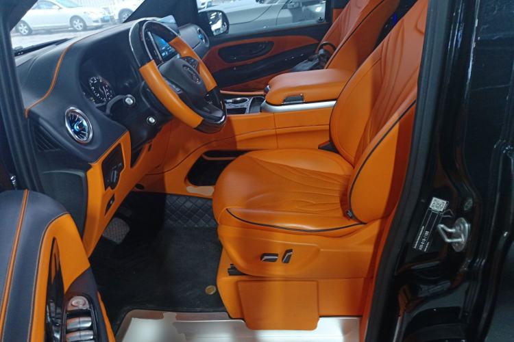 Used Mercedes-Benz Vito 2023 2.0T Elite Version 7 Seats
