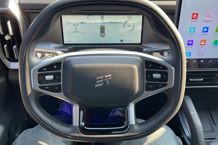 Used JETOUR Traveler 2023 2.0T All-Wheel Drive CrossPRO+
