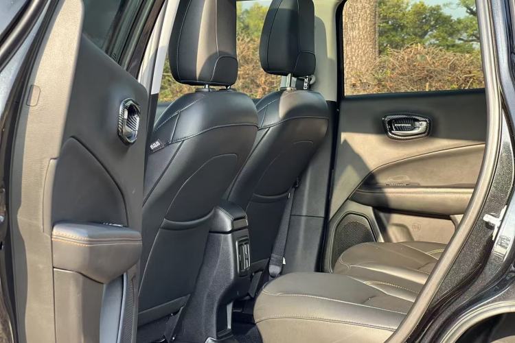 Used  Compass 2020 220T Automatic Elite Edition
