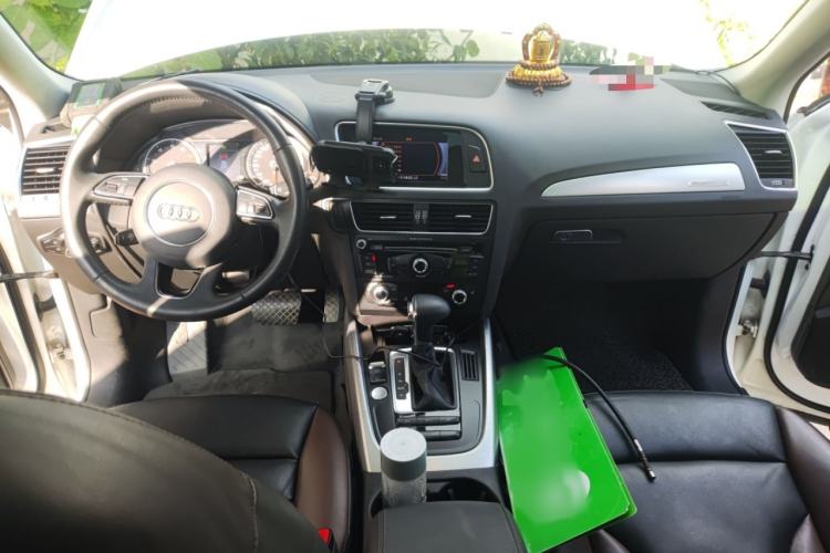 Used Audi Q5 2018 Collector's Edition 40 TFSI Technology Model
