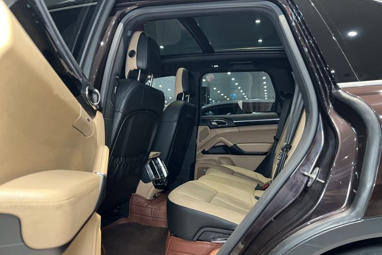 Used Porsche Cayenne 2014 Cayenne Platinum Edition 3.0T
