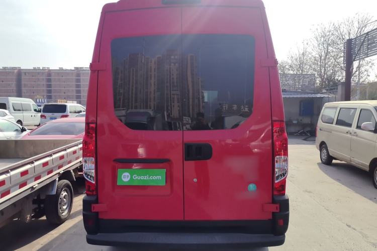 Used Iveco Eurocargo 2021 2.0T Manual Super-Rui Short Wheelbase High-Roof Side-Sliding Door F1A
