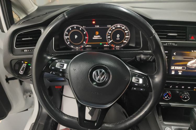 Used Volkswagen Golf 2020 280TSI DSG Luxury Edition
