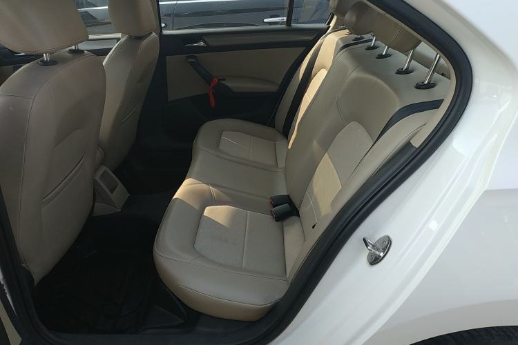 Used Volkswagen Santana 2015 1.6L Automatic Comfort Edition
