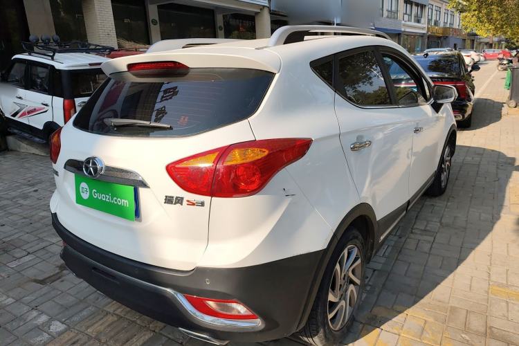 Used  Refine S3 2016 1.5L CVT Luxury Smart Version