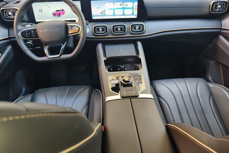 Used Chery Tiggo 9 2023 2.0T Dual-Clutch Two-Wheel Drive Leading Edition 5 Seats
