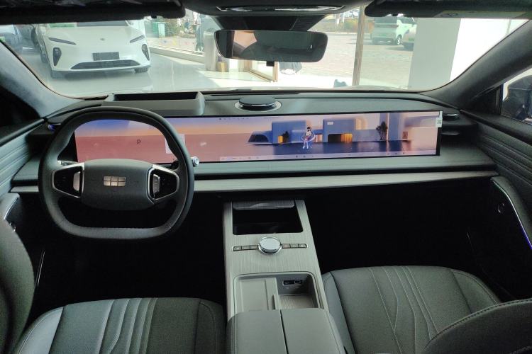 Used Geely Galaxy E8 2024 550 km Range Rear-Drive MAX
