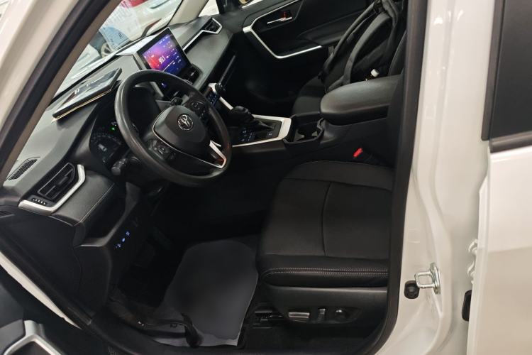 Used Toyota RAV4 2022 Dual-Engine 2.5L E-CVT Two-Wheel Drive Elite Edition
