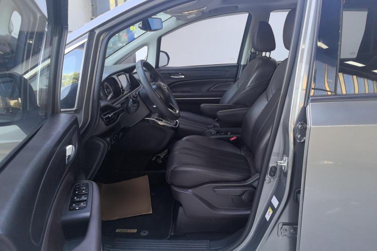 Used GAC Trumpchi M6 2019 270T DCT Luxury Edition (6-seater) China VI
