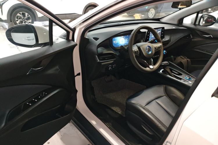 Used Buick Velite 6 2023 430km Range Commuter Version
