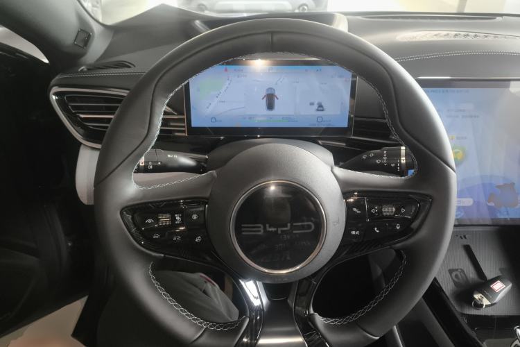 Used BYD Seal 2022 700 km Long-Range Rear-Wheel-Drive Version