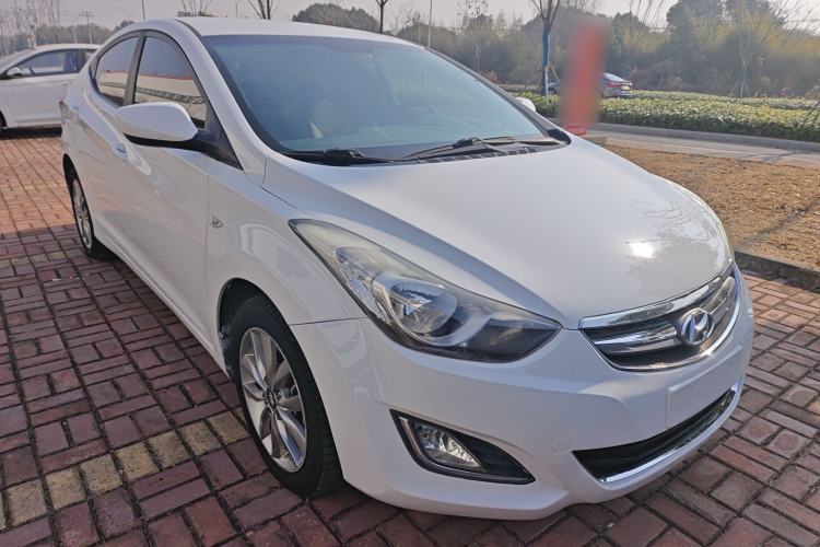 Used Hyundai Elantra 2015 1.6L Automatic Fashion Model