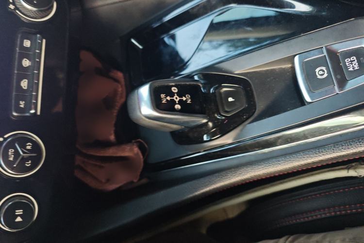 Used Lynk & Co 02 2019 1.5T DCT Two-Wheel Drive Pro Edition China VI Standard
