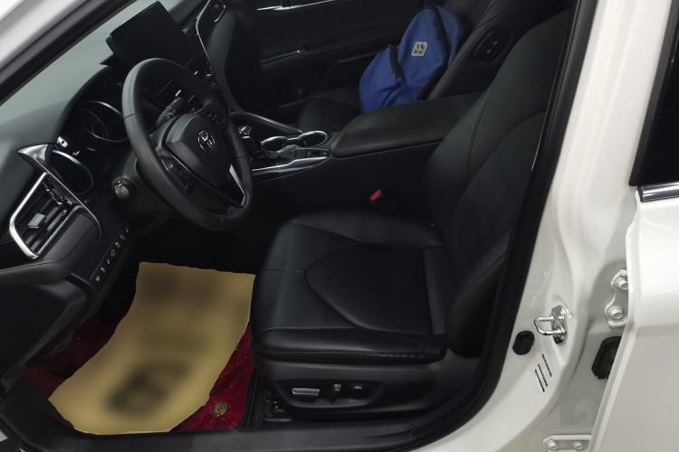 Used Toyota Camry 2021 2.0G Luxury Edition
