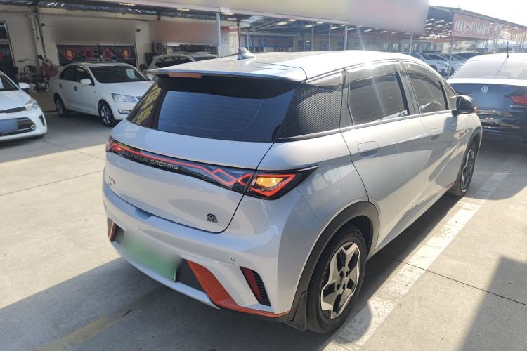 Used BYD Dolphin 2021 405 km Free Version
