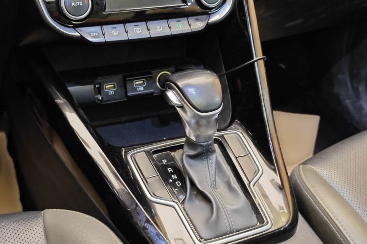 Used Kia Sportage R 2018 2.0L Automatic Smart Luxury Version China V Standard
