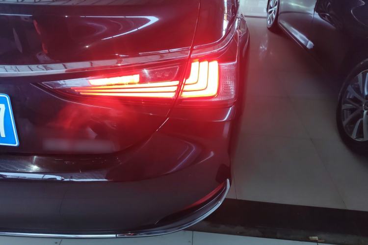 Used Lexus ES 2020 200 Excellence Edition