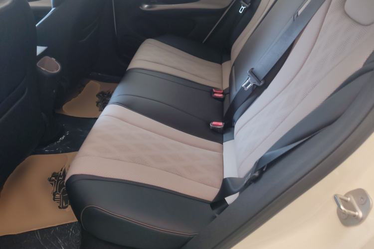 Used BYD Dolphin 2023 420 km Fashion Edition
