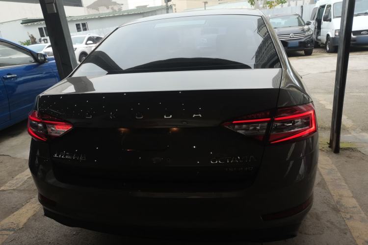 Used Skoda Octavia 2019 TSI230 DSG Smart & Comfort Edition China VI Standard