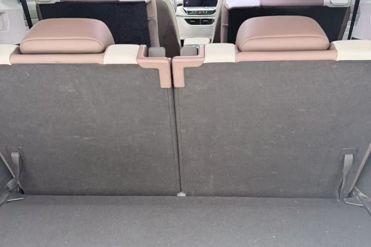 Used Volkswagen ID.6 X 2023 Ultra-Intelligent Long-Range Version
